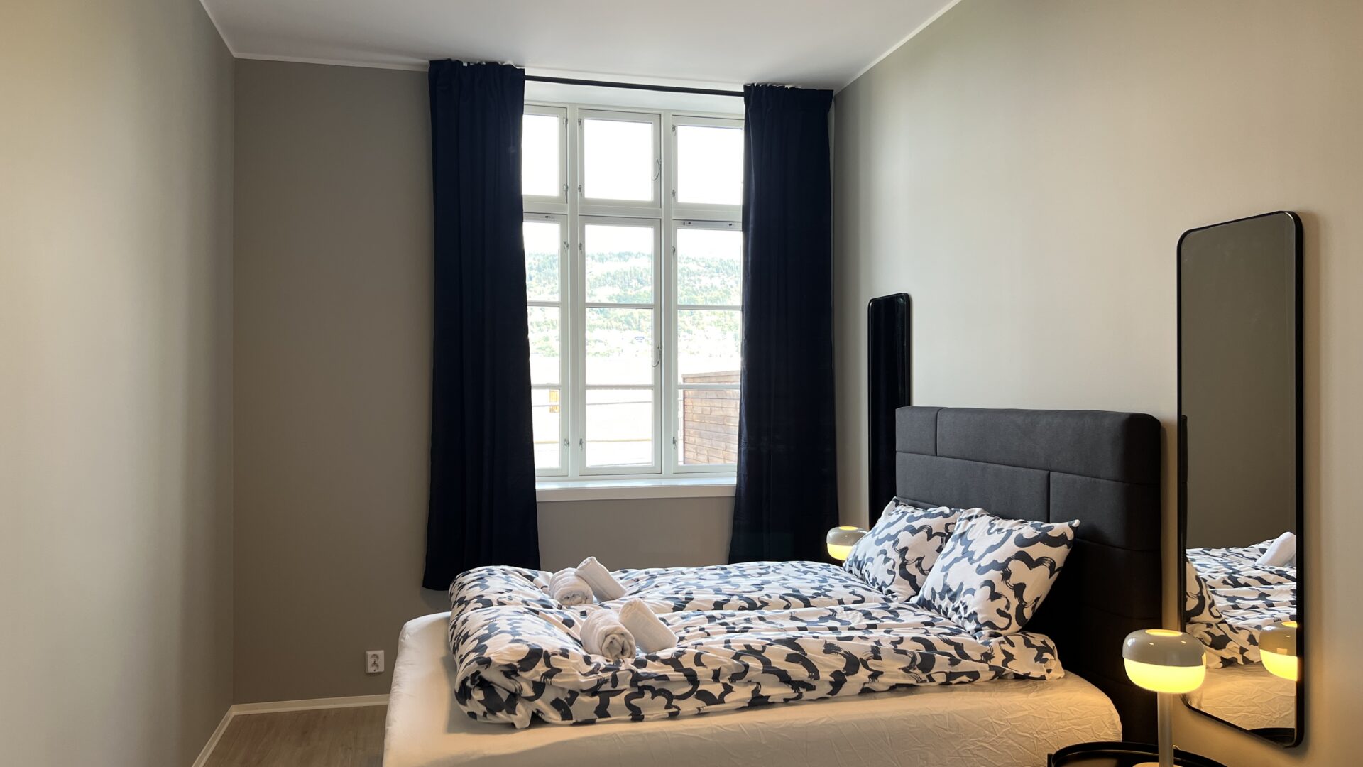Bedroom suite