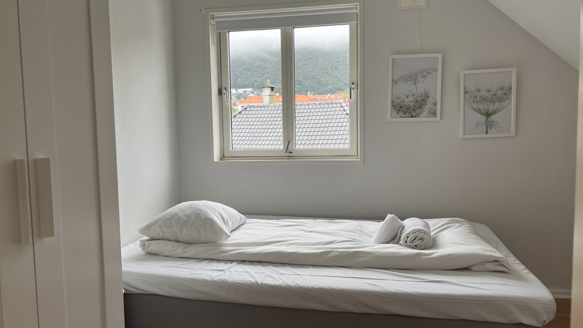 Economy bedroom